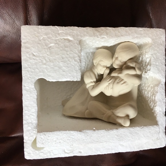 Sweet Hansen Classics Fine Porcelain “Heads or Tails” 1993 collectible figurine - Picture 5 of 6